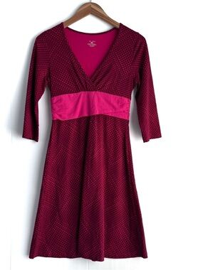 Patagonia Margot Women's Long Sleeve Dress in Burgundy and Hot Pink